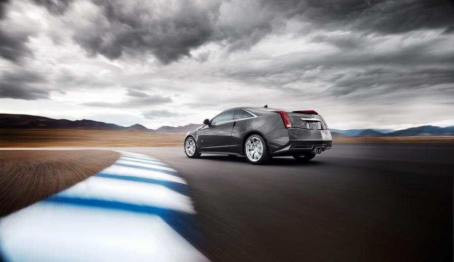  Cadillac CTS-V Coupe 2011 года  (фото 71 из 71)